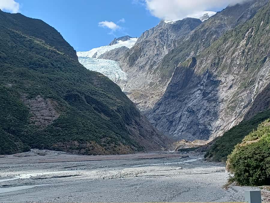 Franz Josef: Franz Josef Glacier Lookout Guided Walk - Tea, Coffee, Hot Chocolate, and the Mid-Walk Reset