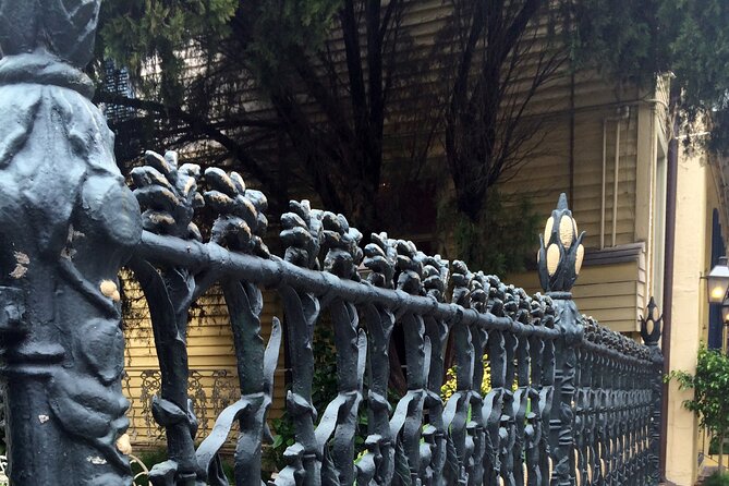 French Quarter Walking Tour With Comp 1850 House Museum Admission - Small-group pacing: why max 8 people matters