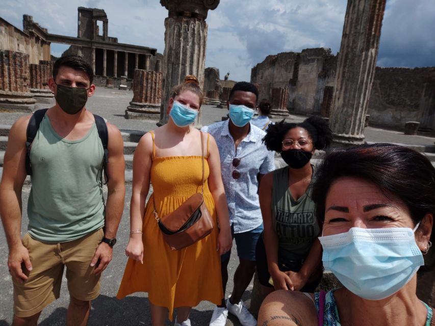 From Salerno: Pompeii Guided Walking Tour - Thermal Baths and Lupanare: everyday life and the darker side