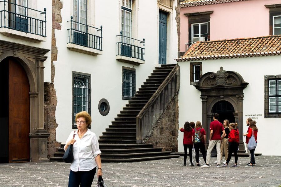 Funchal: Old Town Walking Tour - City Hall to a 19th-century sweet factory: history you can taste