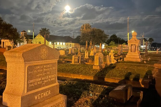 Galveston's Haunted Cemetery Walking Tour - Quick hits before you book