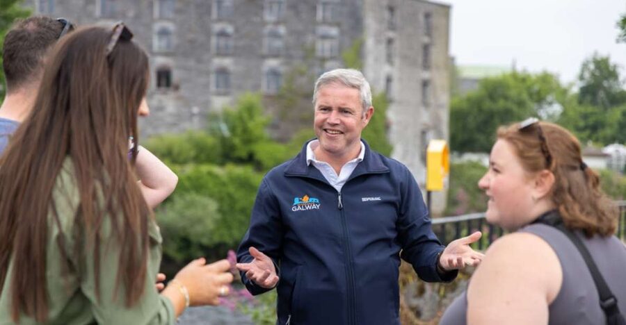 Galway: Welcome to Galway Walking Tour - Eyre Square start: the easiest way to get your bearings