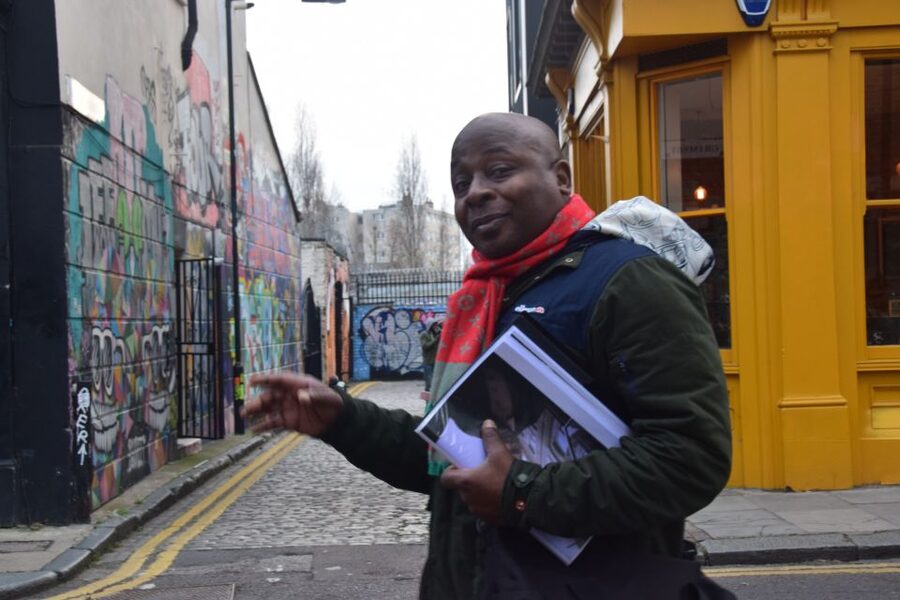 Gangster London Walking Tour with Actor Vas Blackwood - Time, pace, and shoes: what to plan on a 2-hour tour