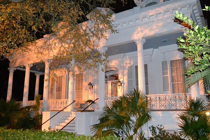 Garden District and Gates of Lafayette Cemetery Walking Tour - The Architectural “Creole vs American” Angle That Actually Helps