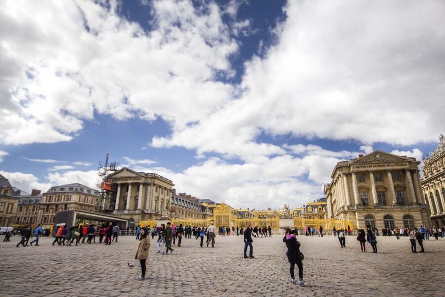 Gardens of Versailles Walking Tour & Palace Entry - How the 3-Hour Tour Works: Gardens First, Then the Palace