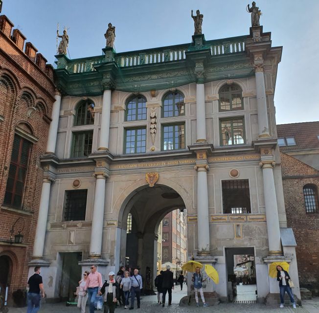 Gdańsk City Sights & History Guided Walking Tour in English - What the Guide Adds (And Why Names Like Sandra, Tufi, and Marcin Keep Coming Up)