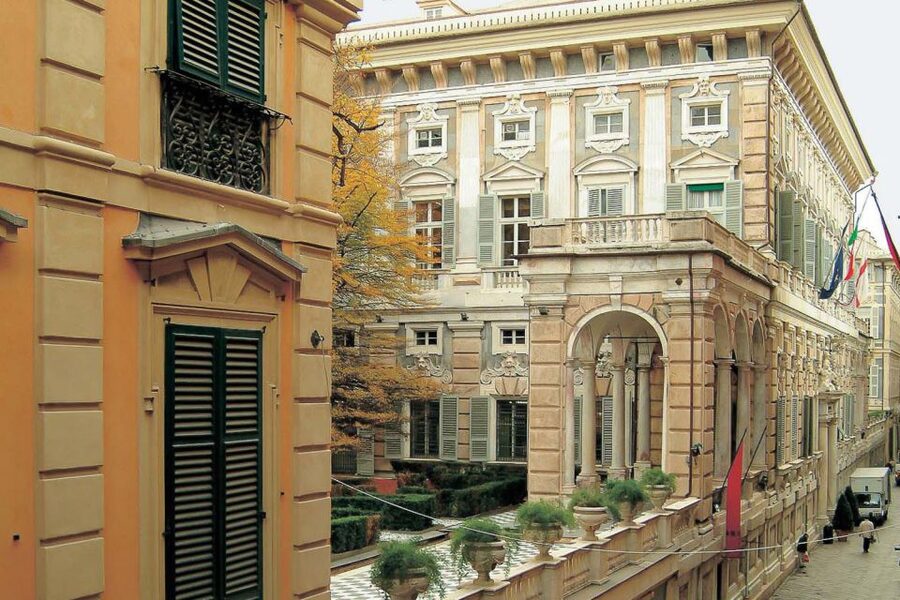 Genoa: 2-Hour Guided Walking Tour of the Historical Center - Price and value: is $16 a good deal for Genoa?