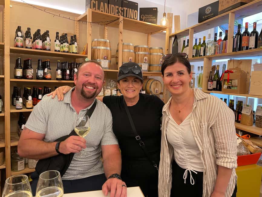 Genoa: Food and Wine Tasting Walking Tour - Casa di Cristoforo Colombo: meeting point and orientation