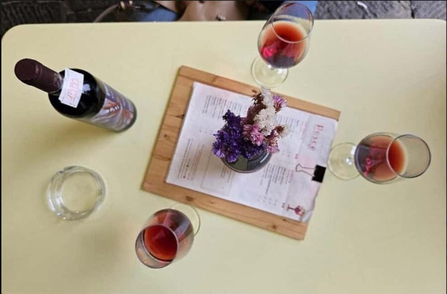 Genoa: Food and Wine Tasting Walking Tour - Restaurant stops: where the seafood really shows up