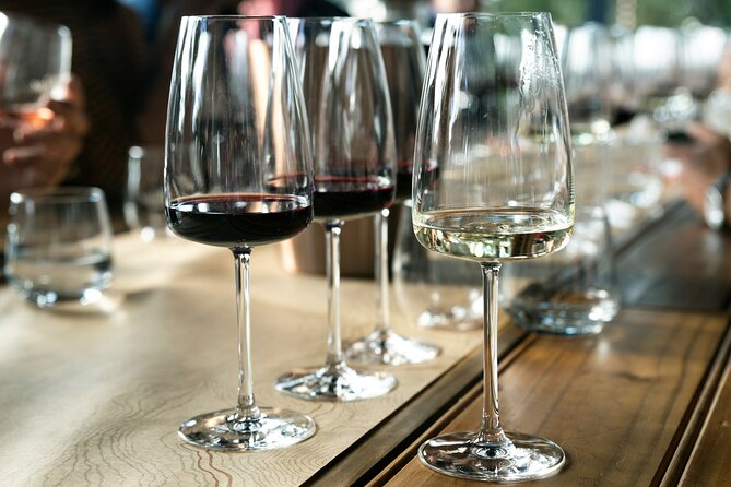 Genoa Food, Wine Tasting & History Walking Tour - Palazzo San Giorgio and the Fresco Factor