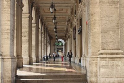 Genoa Walking Tour: Explore Top Sights & Hidden Gems - Torri di Porta Soprana: Stepping Through a Medieval Threshold
