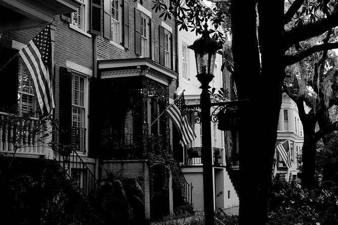 Genteel and Bard's Savannah Dark History and Ghost Encounter Walking Tour - How the Ghost Stories Work: Headsets, Photos, and First-Hand Letters