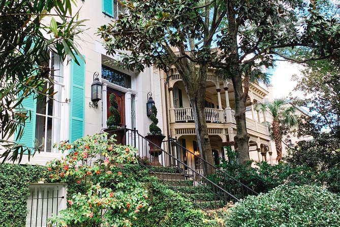 Genteel and Bard's Savannah History Walking Tour - Getting started on Bull Street: a clear, guided route with headsets