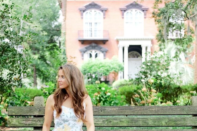 Genteel and Bard's Savannah History Walking Tour - The headsets and audio format: helpful, but plan for comfort