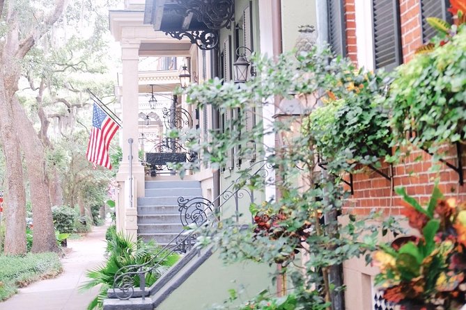 Genteel and Bard's Savannah History Walking Tour - Weather and pacing: when this tour feels best