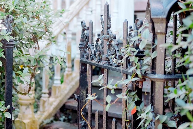 Genteel and Bard's Savannah History Walking Tour - Should you book the Genteel and Bard Savannah History Walking Tour?
