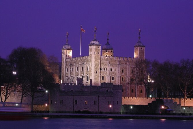 Ghastly Ghost Walking Tour in London - Meeting at All Hallows by Tower Church and finishing outside St. Paul’s