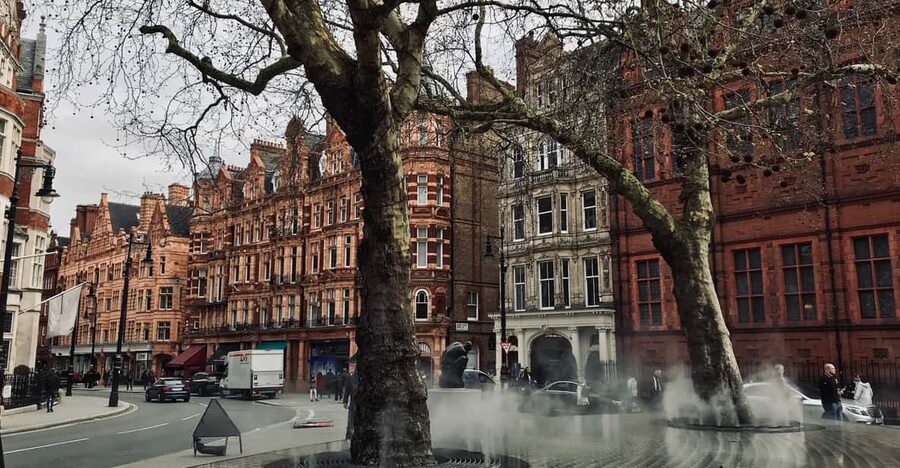 Ghosts and Legends of Mayfair Walking Tour - London - The Haunted Park, the Plague Pit, and a 17th-Century Duel