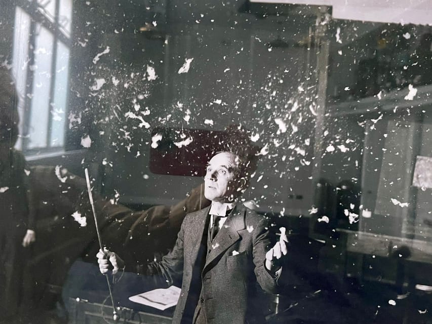 Ghosts and Legends of Mayfair Walking Tour - London - Who This Tour Fits Best