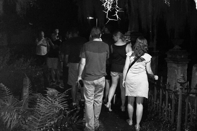 Ghosts of Charleston Night-Time Walking Tour with Unitarian Church Graveyard - How the Unitarian Graveyard time shapes the whole experience