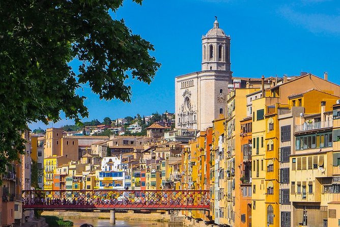 Girona History, Legends, and Food Walking Tour with food tasting - Església de Sant Feliu: legends tucked into a quieter church stop