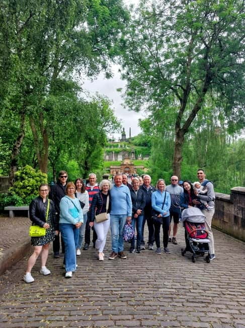 Glasgow: City Center Guided Walking Tour - Price value: about $16 for a guide-led overview
