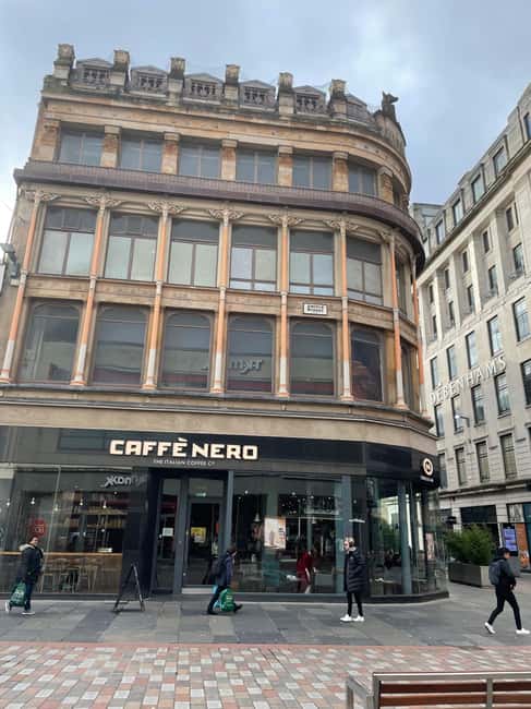 Glasgow: Historical Walking Tour: Guided by a local actor - Shopping street stories and the American War of Independence angle