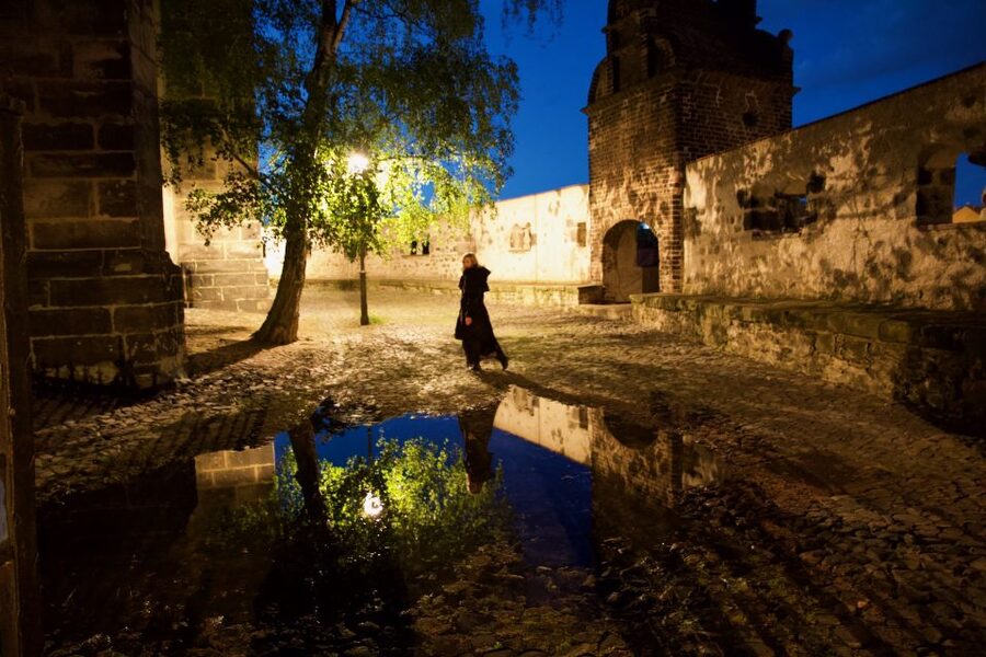 Görlitz: Ghosts and Spooky Historical Night Walking Tour - Waidhaus: the oldest secular building with big-story energy