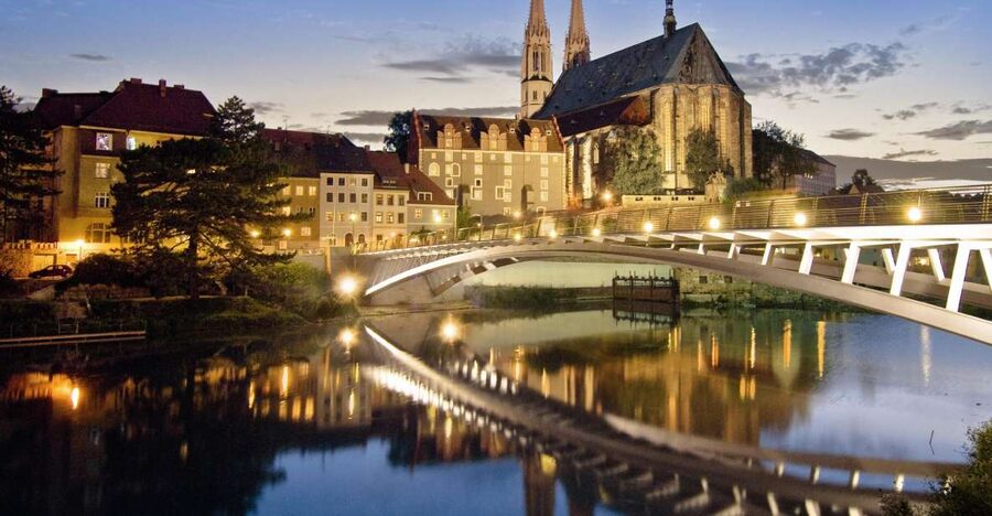 Görlitz: Old Town Guided Walking Tour - Untermarkt, filming locations, and the Whispering Arch moment