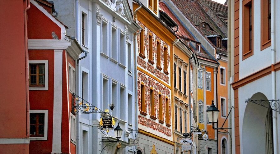 Görlitz: Old Town Guided Walking Tour - Narrow alleys to Peterskirche: dual towers that end the walk big