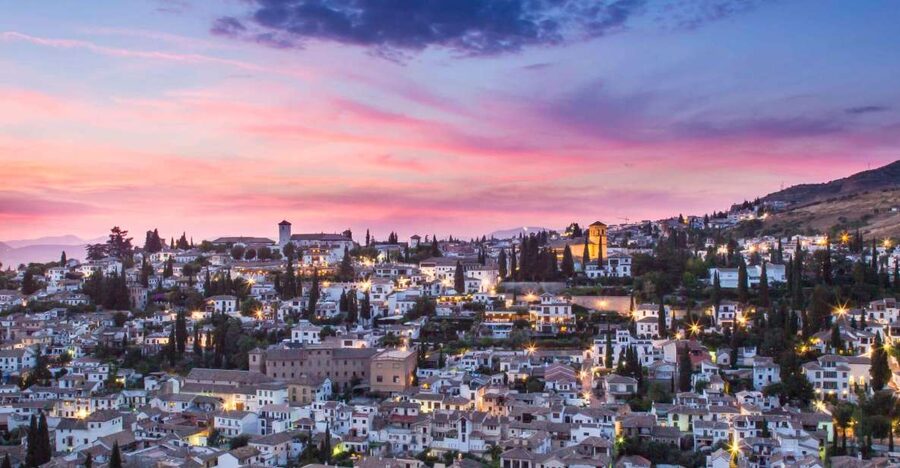 Granada: Albaicin and Sacromonte Evening Walking Tour - Key things I’d plan around