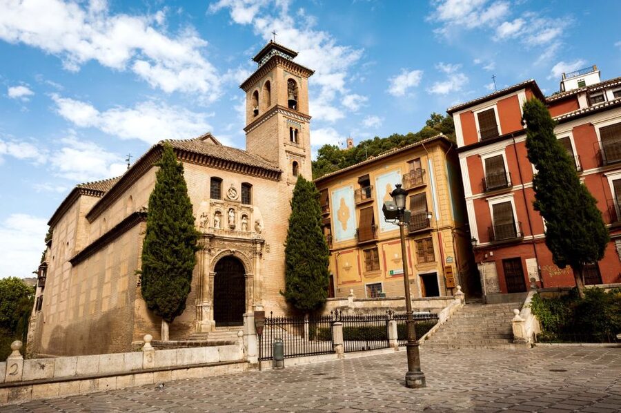 Granada: Albayzin and Sacromonte Walking Tour - Why Albayzín and Sacromonte is a smart Granada first move