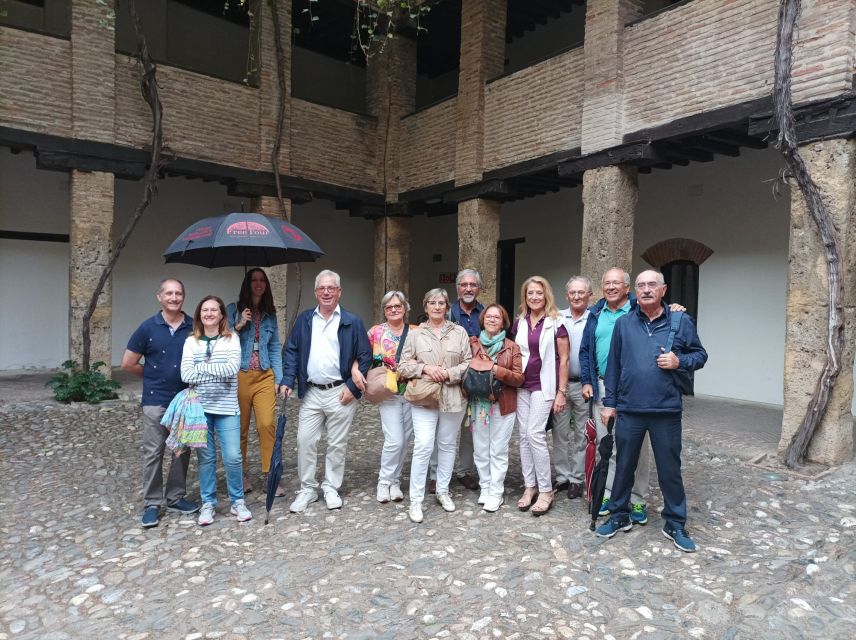 Granada: Historic Center and Lower Albaicin Walking Tour - Key points