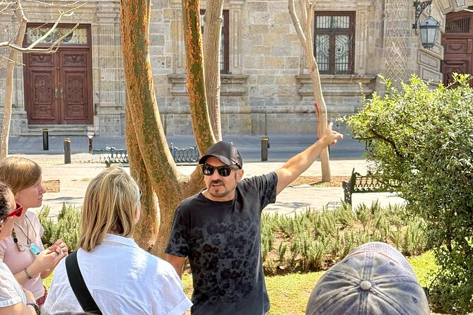 Guadalajara City Center Walking Tour - Plaza Guadalajara: the Pearl of the West and a Guinness link
