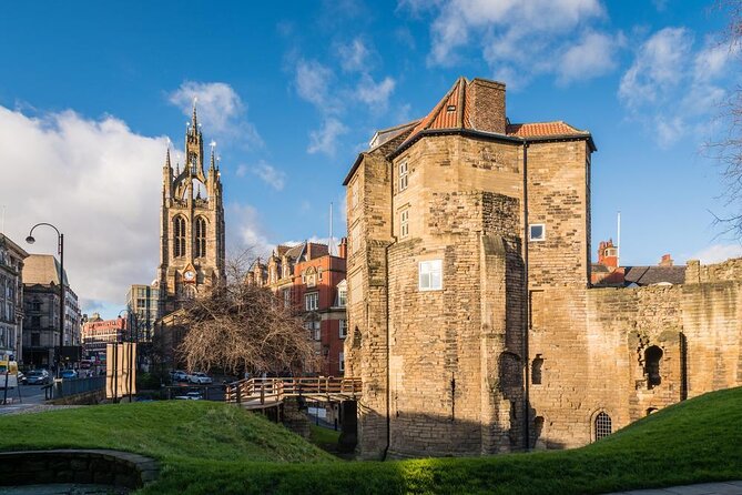 Guided City Walking Tour of Newcastle - The Newcastle Town Wall: Siege Stories and Hidden Industry