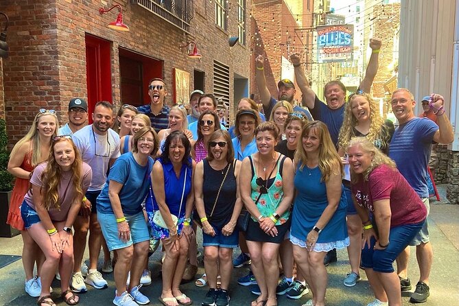 Guided Pub Crawl Walking Tour of Downtown Nashville - Price and what $25 really buys you
