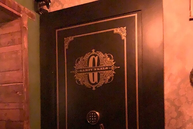 Guided Speakeasy Walking Tour of New York City - Why this Lower Manhattan speakeasy walk feels different