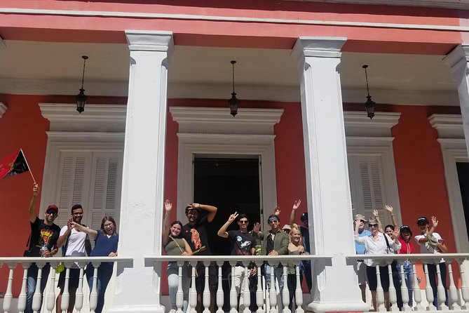 Guided Walking Tour in Ponce - Economic history on the walls: Banco Credito y Ahorro Ponceno mural