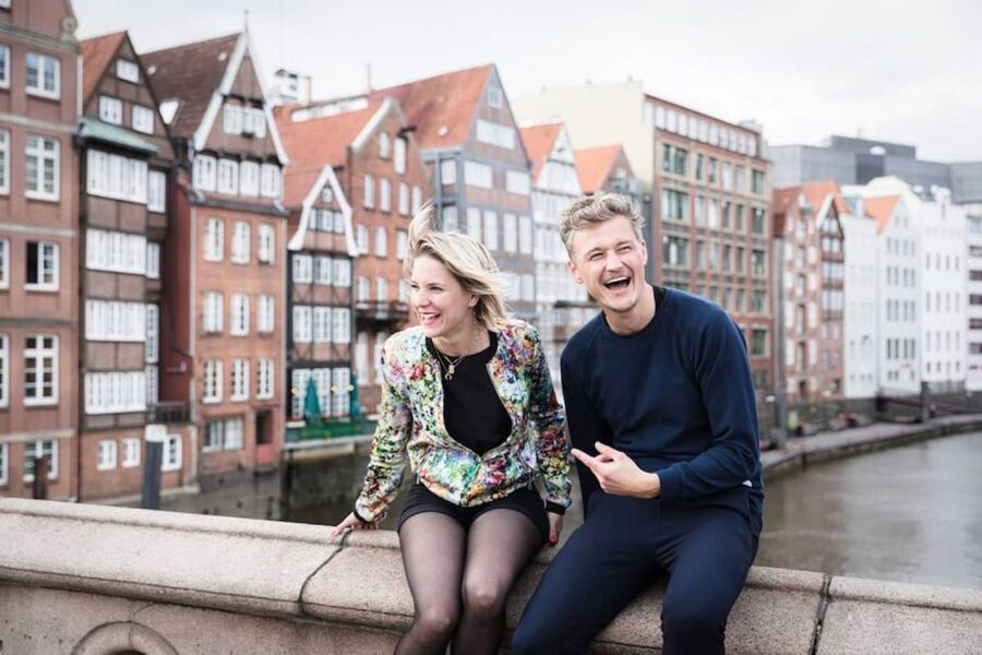 Hamburg: Private Couples' Photoshoot and Walking Tour - Key things that make this Hamburg couples photoshoot worth your time