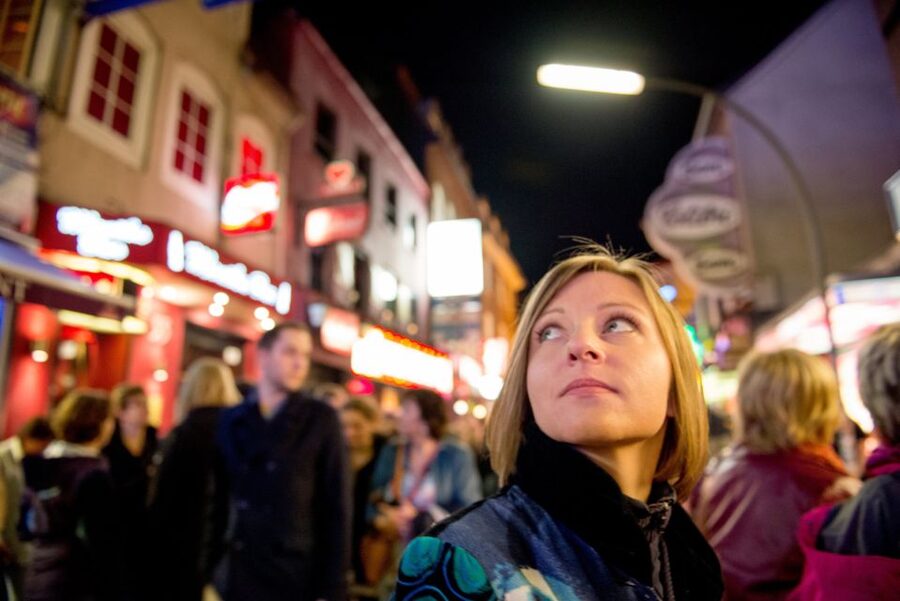 Hamburg: Private Tour Red Light District Walking Tour - The opening orientation: 10 minutes that set the tone