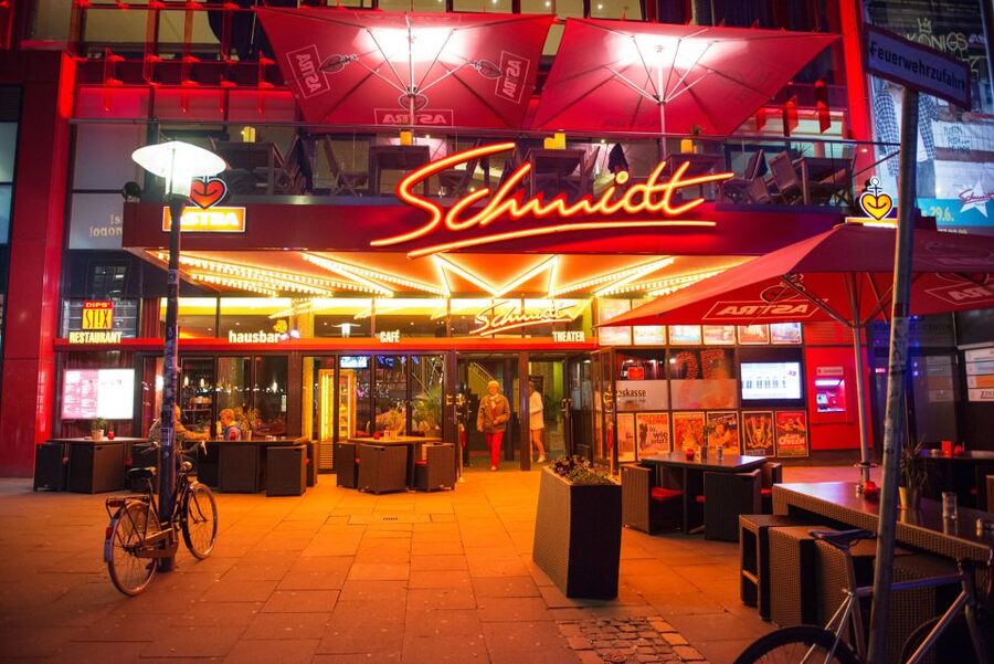 Hamburg: Private Tour Red Light District Walking Tour - Davidwache police station: a reality check in a nightlife world
