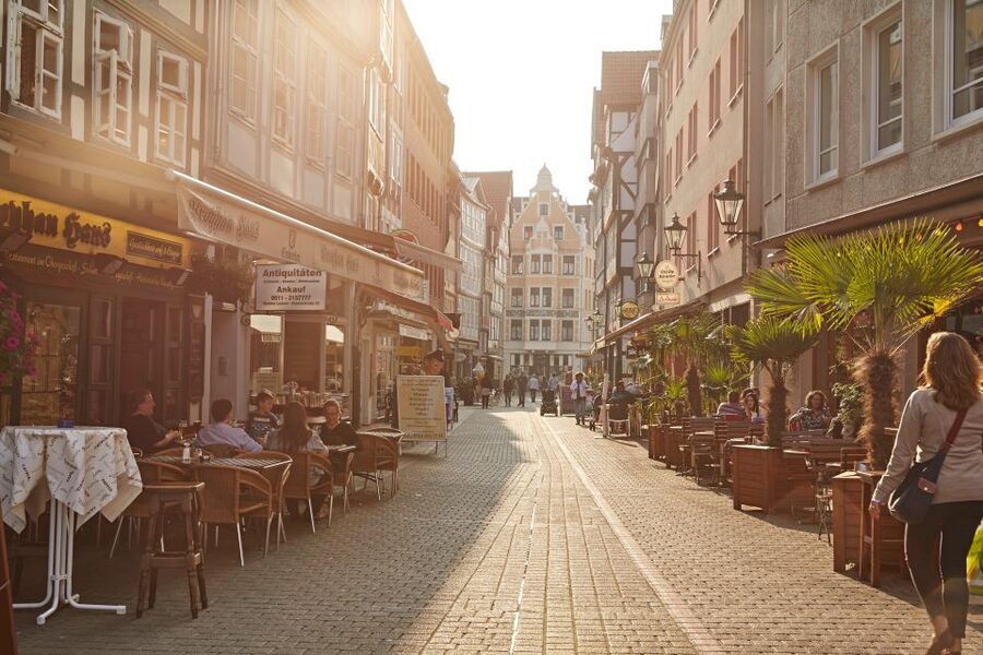 Hannover: Guided Old Town Walking Tour - From WWII to medieval half-timbering: what you’ll notice on the streets