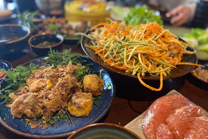 Hanoi: 7 Tasting Street Food Walking Tour and Train Street - Practical tips so you enjoy every stop
