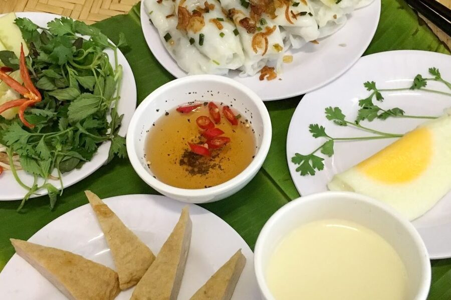 Hanoi: Small-Group Street Food Walking Tour - Stop-by-stop: what you’ll likely eat (and why it makes sense)