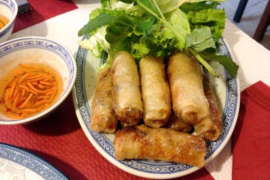 Hanoi: Small-Group Street Food Walking Tour - The traditional dance show slot: a nice break in the evening