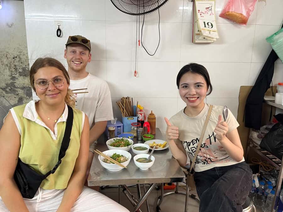 Hanoi: Street Food Walking Tour & Water Puppet Show - Logistics That Make the Tour Easier (Not Harder)