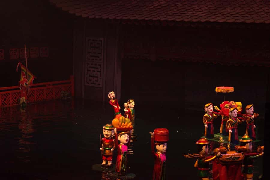 Hanoi: Street Food Walking Tour & Water Puppet Show - Meeting at Hoàn Kiếm: Where It Starts and What Matters