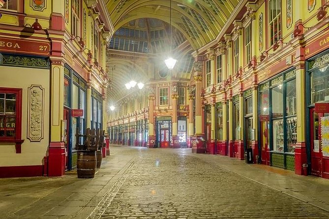 Harry Potter Film Locations Guided Walking Tour - Borough Market: old food halls and a Knight Bus arrival moment