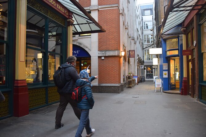 Harry Potter London Small Group Walking Tour - Leadenhall Market: the Leaky Cauldron scene connection