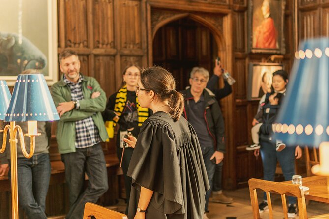 Harry Potter Walking Tour of Oxford Including New College - New College: medieval cloisters that make Hogwarts feel real